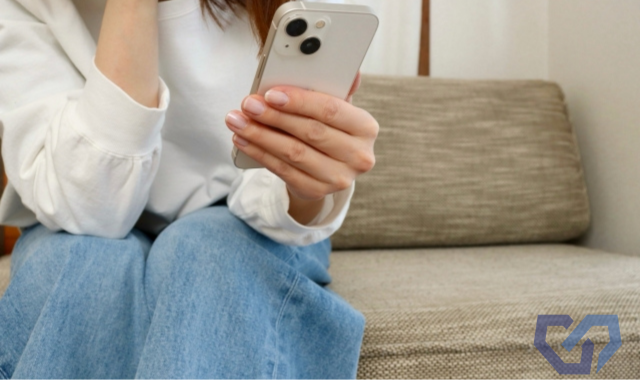 SNS時代のつきまとい被害とは？巧妙化する手口と防止策を徹底解説