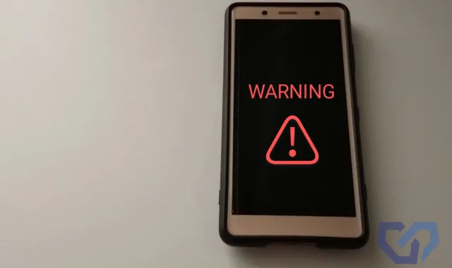 スマホにWORKINGの文字