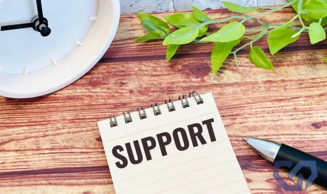 SUPPORTの文字