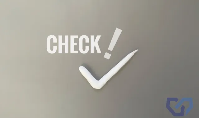 灰色背景にCHECK!の文字