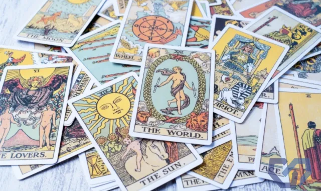 占い依存は洗脳によるもの？大切な人を救うために知っておく対処法