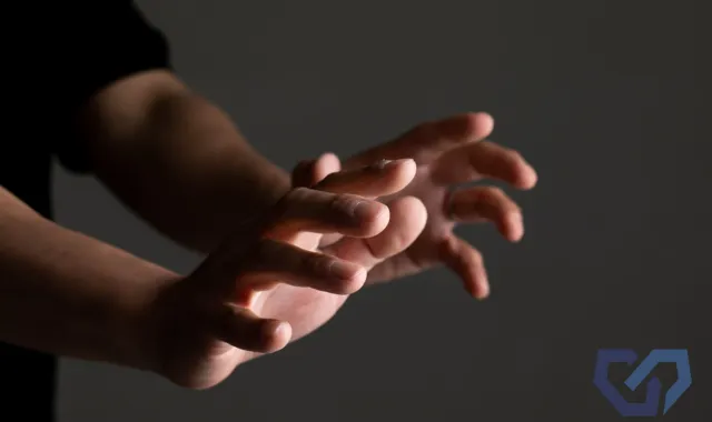 ストーカーの手