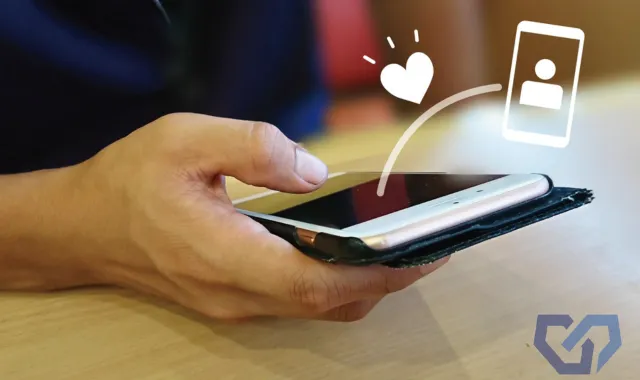 マッチングアプリをひらいている