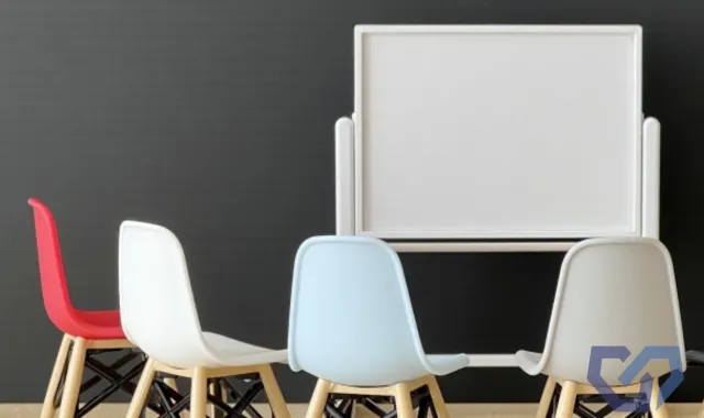 支配する側の素性や行動を調べられる