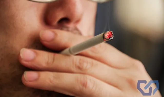 煙草に依存する人