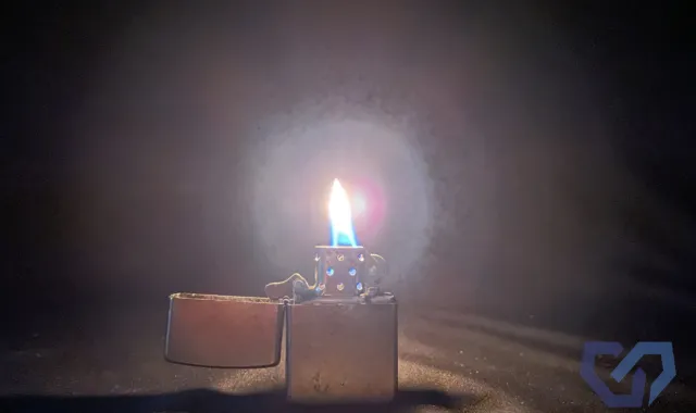 ライターの明かり