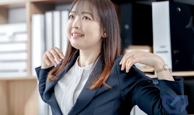 リラックスする女性